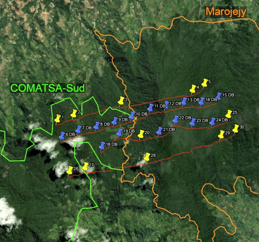 Satellite imagery map of a portion of Marojejy National Park and the Comatsa-Sud Protected Area, showing locations of study transects.